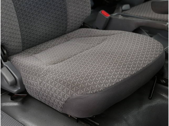 いすゞエルフ平ボディ小型（2t・3t）[写真29]