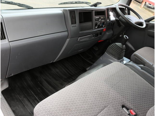 いすゞエルフ平ボディ小型（2t・3t）[写真37]