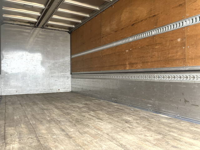 いすゞフォワードアルミウイング中型（4t）[写真13]