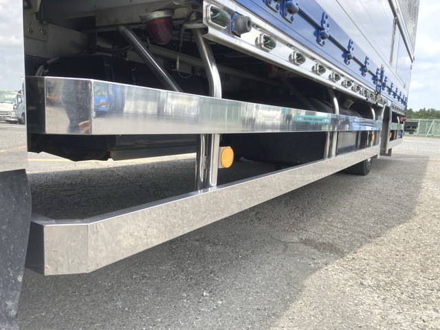 いすゞフォワードアルミウイング中型（4t）[写真17]