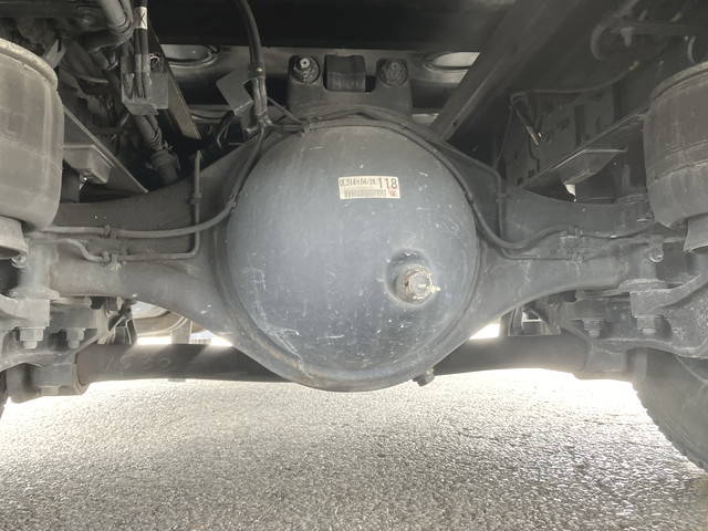 いすゞフォワードアルミウイング中型（4t）[写真24]