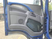 いすゞフォワードアルミウイング中型（4t）[写真28]