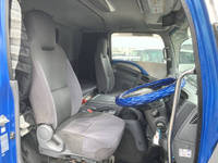 いすゞフォワードアルミウイング中型（4t）[写真32]