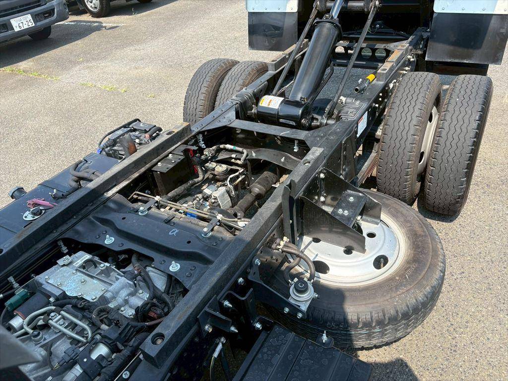 いすゞエルフダンプ小型（2t・3t）[写真16]