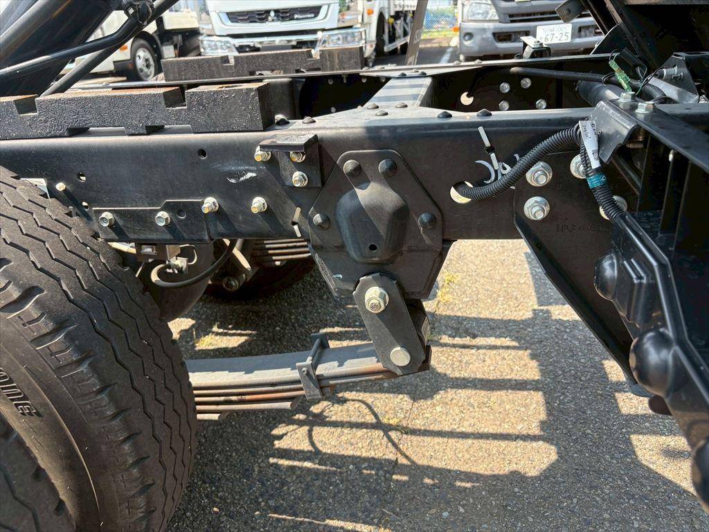 いすゞエルフダンプ小型（2t・3t）[写真18]