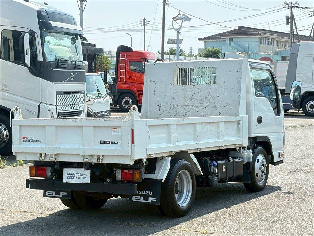いすゞエルフダンプ小型（2t・3t）[写真04]