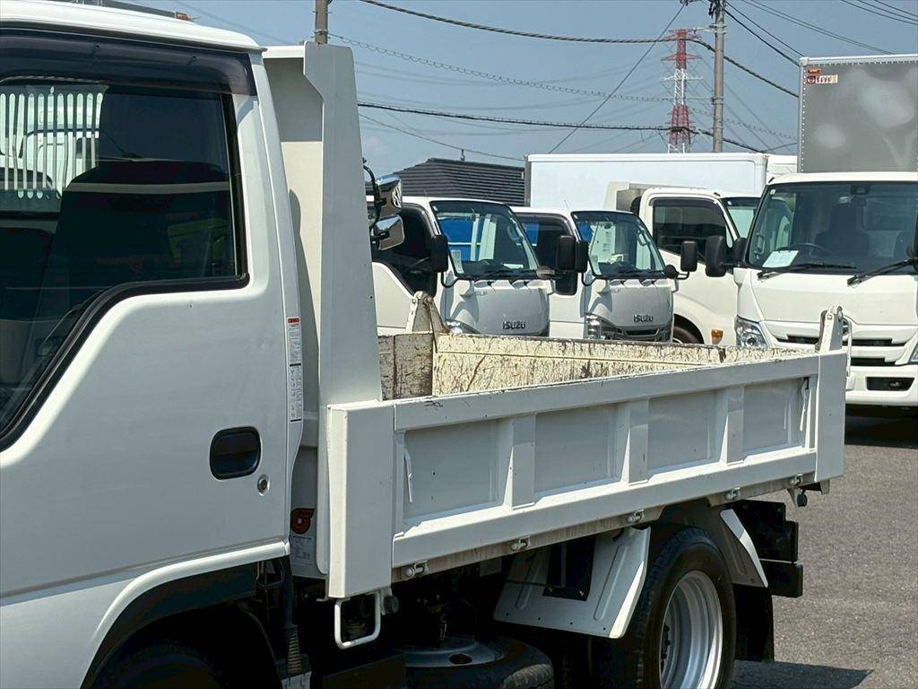 いすゞエルフダンプ小型（2t・3t）[写真06]