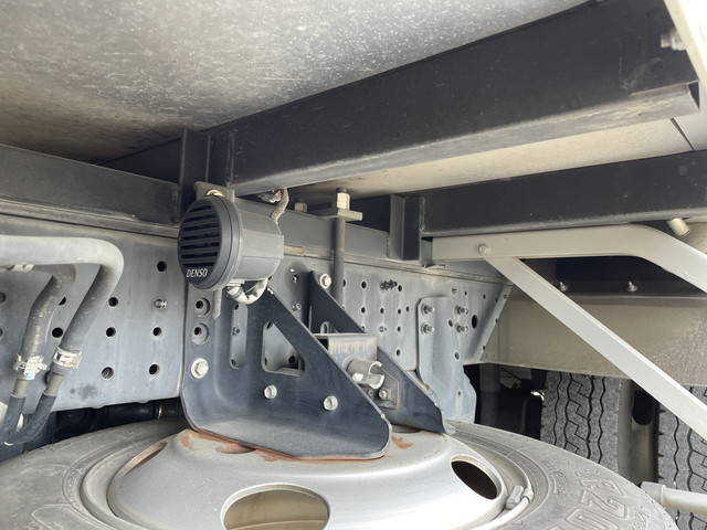 日野デュトロオープントップバン小型（2t・3t）[写真23]