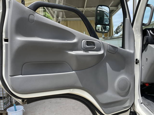 日野デュトロオープントップバン小型（2t・3t）[写真26]