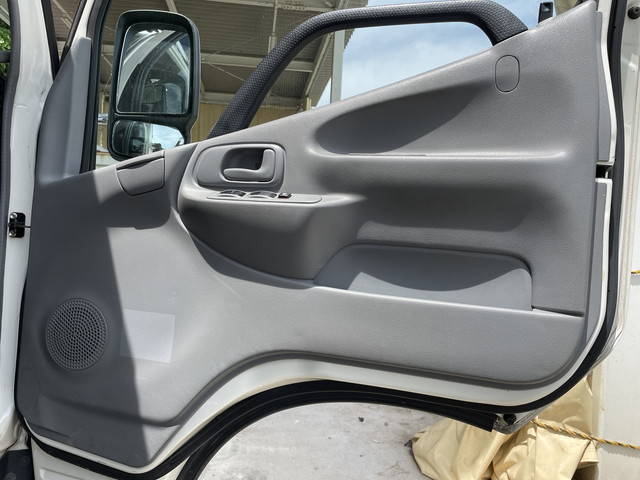 日野デュトロオープントップバン小型（2t・3t）[写真27]