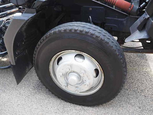 いすゞフォワードダンプ中型（4t）[写真11]