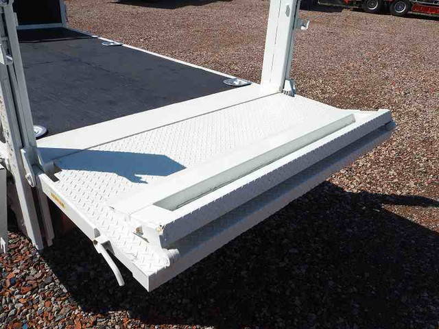 マツダタイタン平ボディ小型（2t・3t）[写真12]