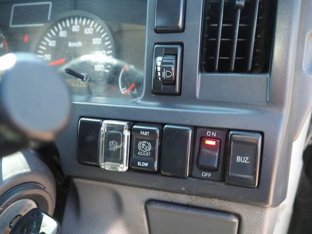 マツダタイタン平ボディ小型（2t・3t）[写真37]