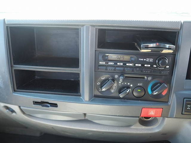 マツダタイタン平ボディ小型（2t・3t）[写真38]