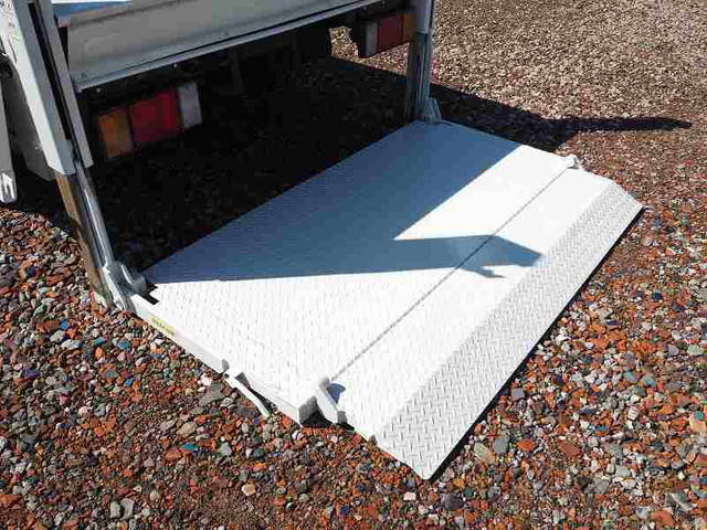 マツダタイタン平ボディ小型（2t・3t）[写真09]