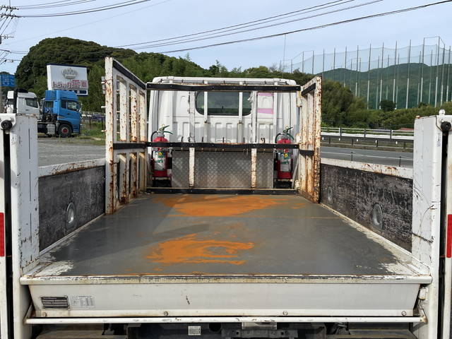 日産アトラス平ボディ小型（2t・3t）[写真10]