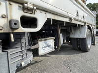 日産アトラス平ボディ小型（2t・3t）[写真23]