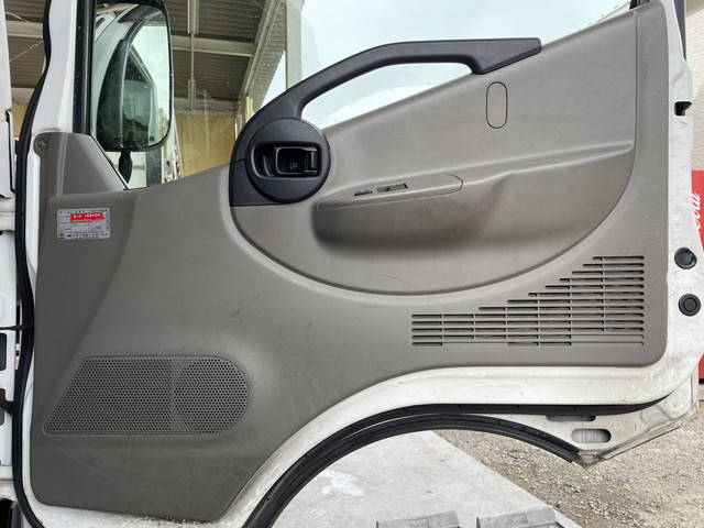 日産アトラス平ボディ小型（2t・3t）[写真30]