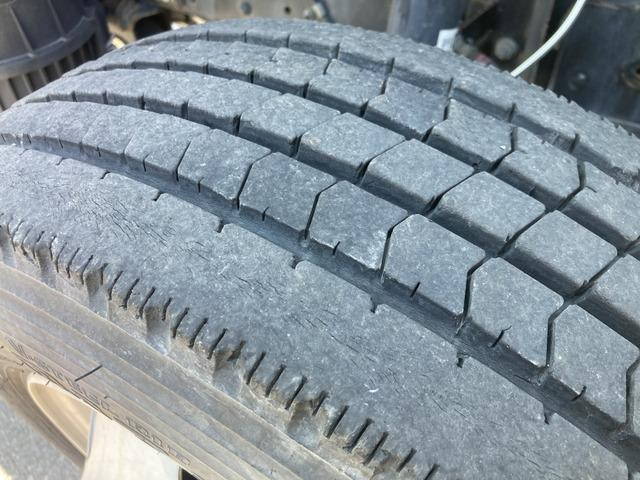 いすゞエルフ高所作業車小型（2t・3t）[写真25]