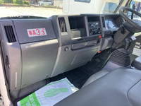 いすゞエルフ高所作業車小型（2t・3t）[写真40]