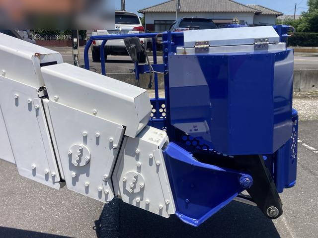 いすゞエルフ高所作業車小型（2t・3t）[写真09]