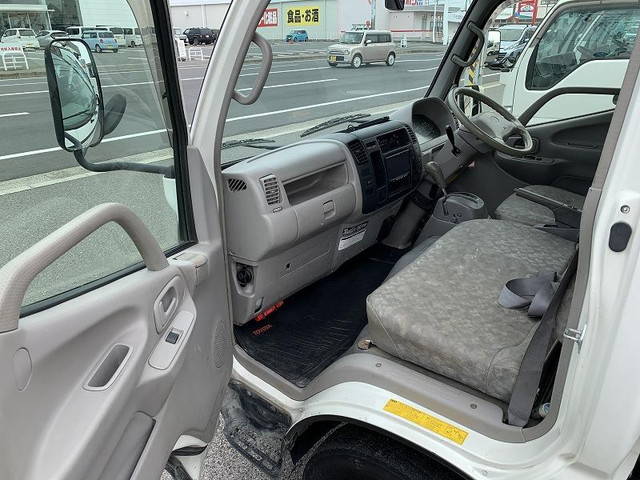 トヨタトヨエースクレーン3段小型（2t・3t）[写真10]