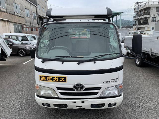 トヨタトヨエースクレーン3段小型（2t・3t）[写真05]