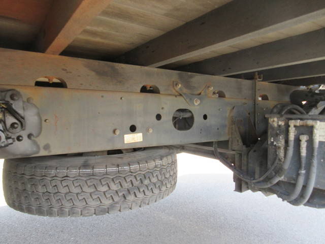 三菱ふそうファイターアルミブロック中型（4t）[写真18]