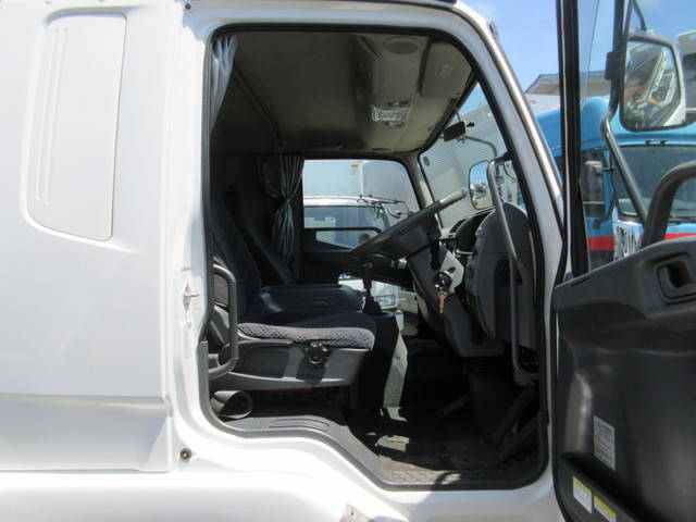 三菱ふそうファイターアルミブロック中型（4t）[写真19]