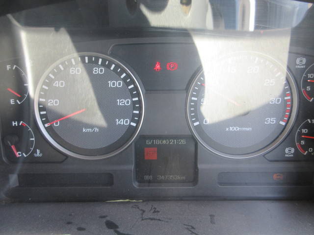 三菱ふそうファイターアルミブロック中型（4t）[写真24]