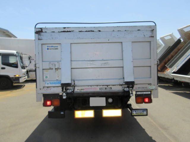 三菱ふそうファイターアルミブロック中型（4t）[写真05]