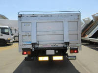 三菱ふそうファイターアルミブロック中型（4t）[写真06]