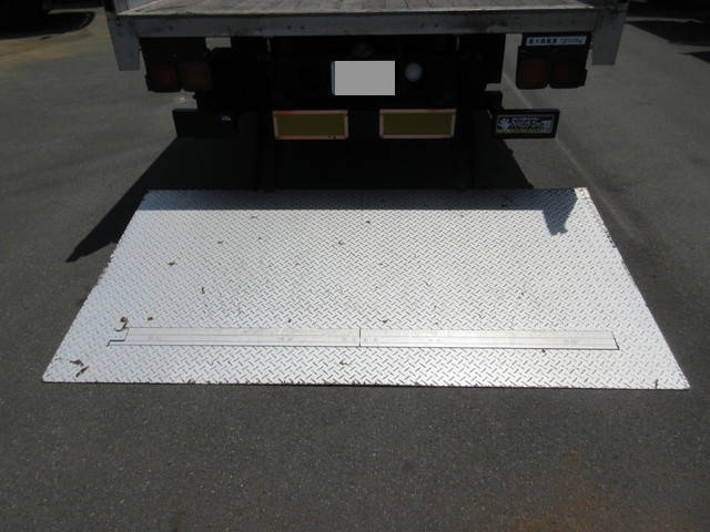 三菱ふそうファイターアルミブロック中型（4t）[写真08]