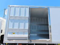 日野レンジャー冷凍車（冷蔵車）中型（4t）[写真29]