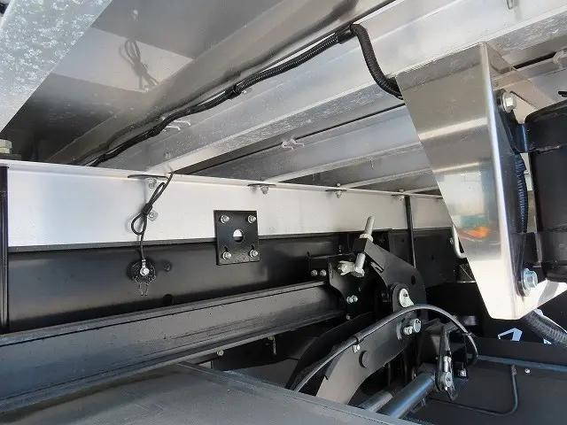 日野レンジャー冷凍車（冷蔵車）中型（4t）[写真39]