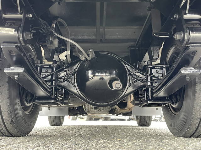 いすゞエルフ冷凍車（冷蔵車）小型（2t・3t）[写真26]