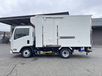 いすゞエルフ冷凍車（冷蔵車）小型（2t・3t）[写真05]