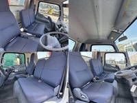 三菱ふそうキャンタークレーン3段小型（2t・3t）[写真08]