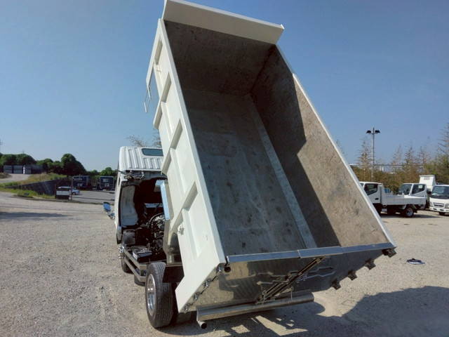 三菱ふそうキャンター深ダンプ（土砂禁ダンプ）小型（2t・3t）[写真09]