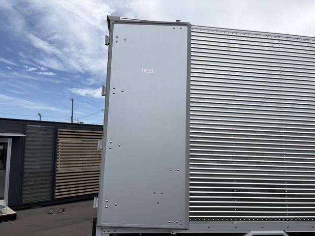 日野デュトロアルミバン小型（2t・3t）[写真14]