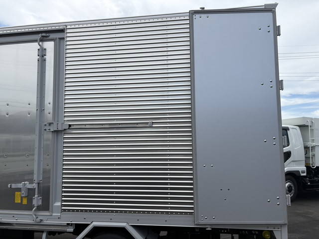 日野デュトロアルミバン小型（2t・3t）[写真15]