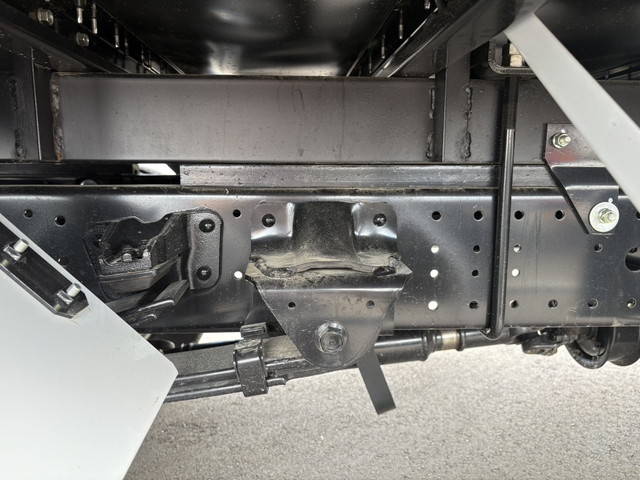 日野デュトロアルミバン小型（2t・3t）[写真18]