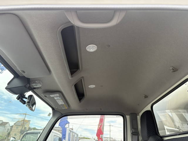 日野デュトロアルミバン小型（2t・3t）[写真28]