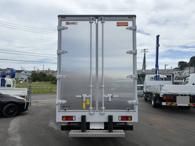 日野デュトロアルミバン小型（2t・3t）[写真07]