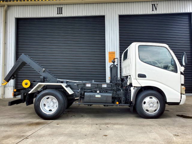 日野デュトロコンテナ専用車小型（2t・3t）[写真14]