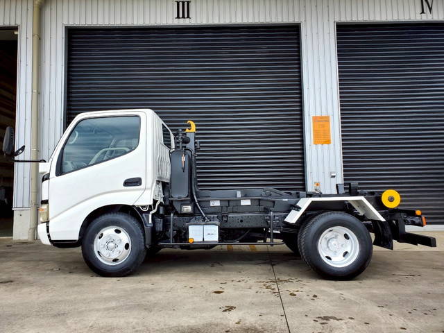 日野デュトロコンテナ専用車小型（2t・3t）[写真24]