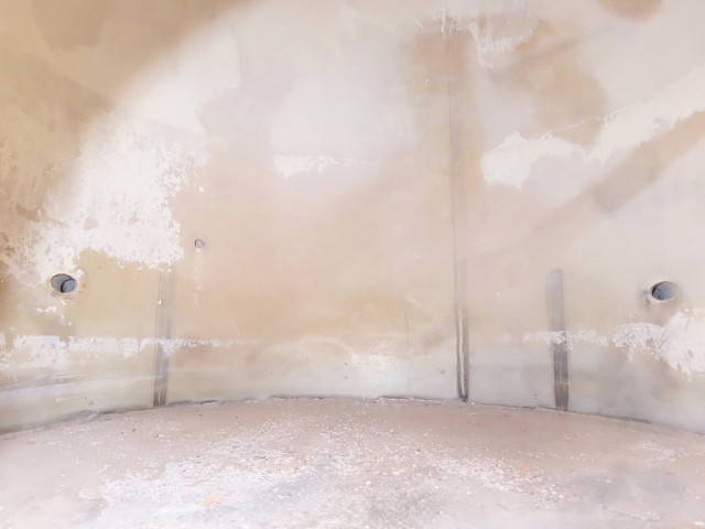 いすゞフォワード汚泥吸引車中型（4t）[写真17]