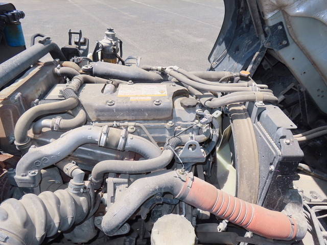 いすゞフォワード汚泥吸引車中型（4t）[写真26]