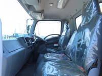 いすゞフォワード汚泥吸引車中型（4t）[写真30]