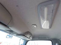 いすゞフォワード汚泥吸引車中型（4t）[写真33]